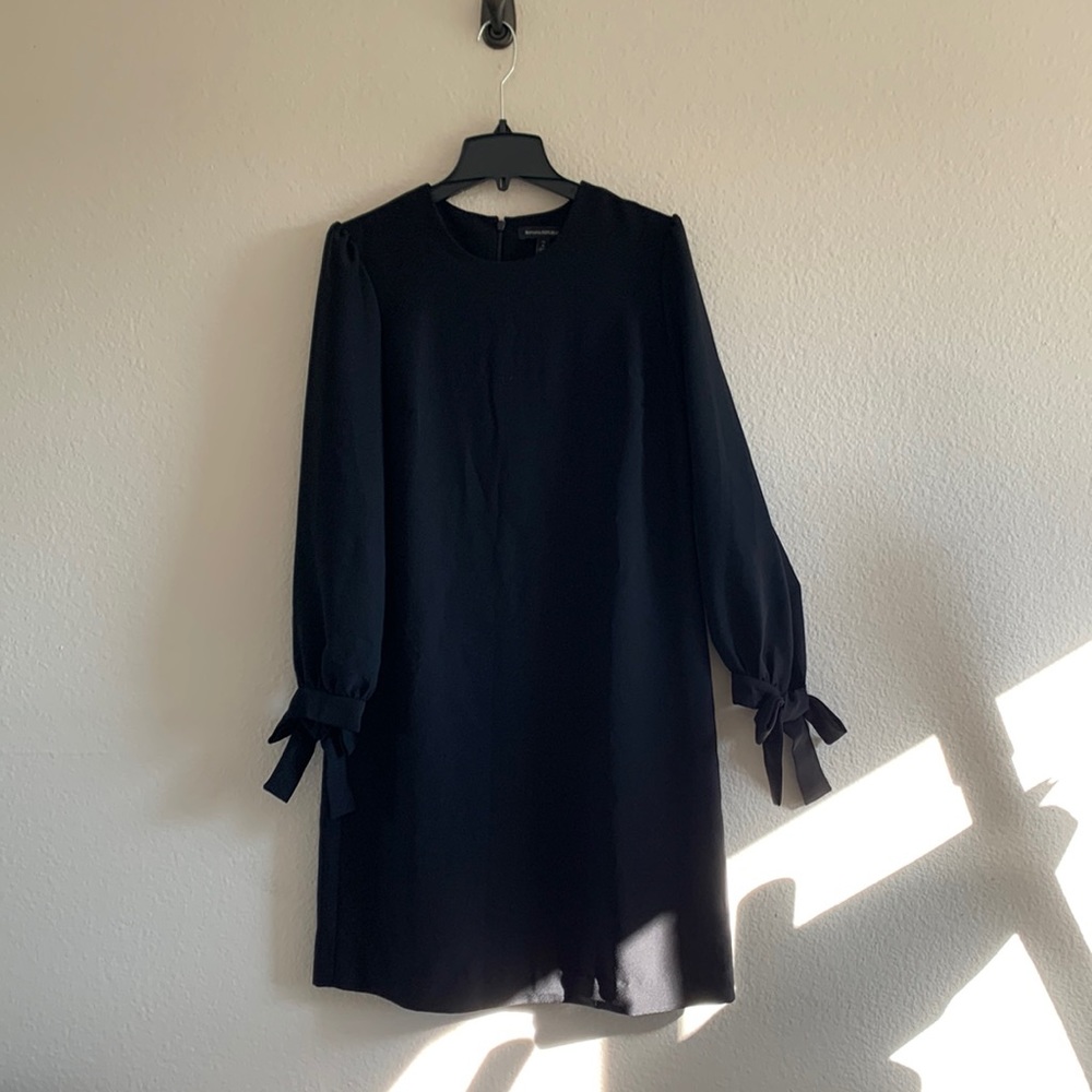 Banana Republic Long Sleeve Bow Cuff Shift Dress